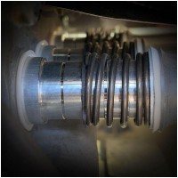 Tubos cubre varilla empuje retráctiles negros CBPerformance